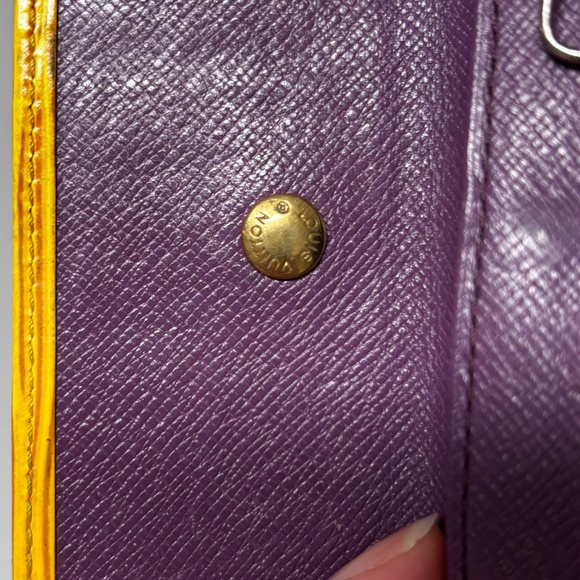 Louis Vuitton Women's Yellow Epi Leather 4-Key Holder - Picture 11 of 15
